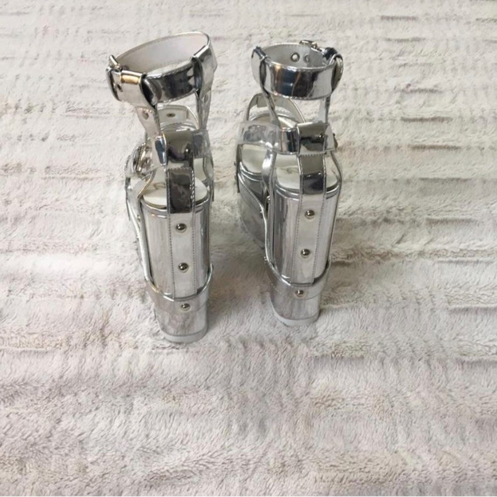 YRU Nightcall Heels Chrome - Picture 3 of 5